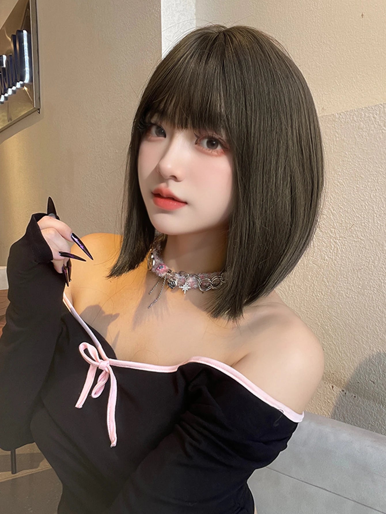12Inch High-Fashion Deep Brown Synthetic Wigs With Bang Short Natural Straight Hair Wig For Women Daily Use Cos Heat Resistant