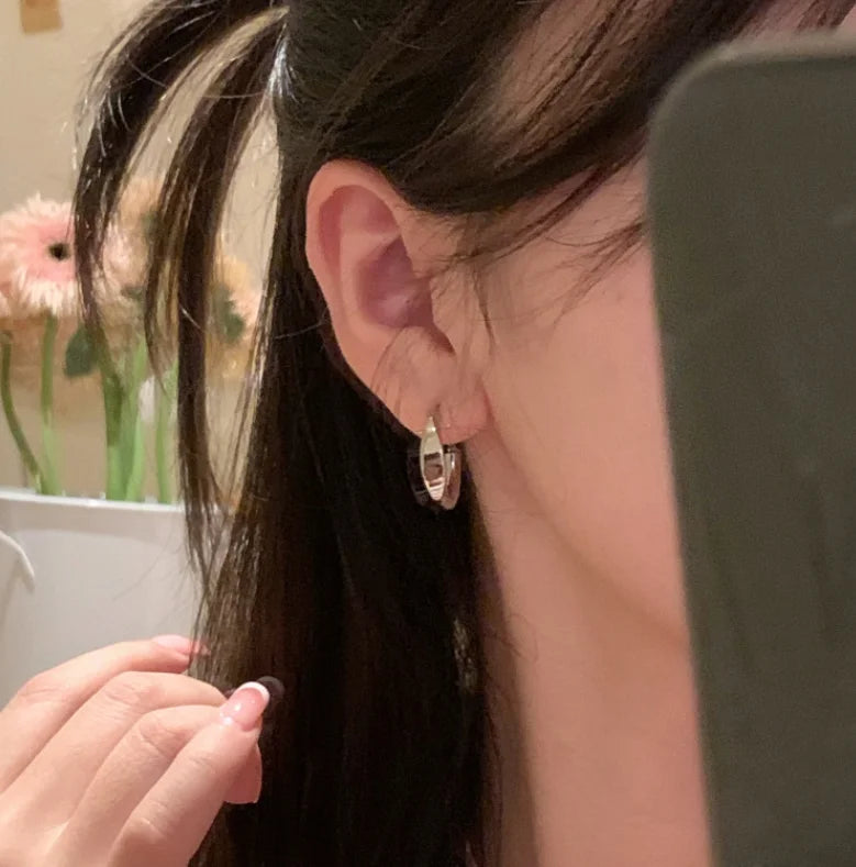 New 925 Sterling Silver Round Earrings Are Simpleand Fashionable In Both Gold And Silver Colors Suitable For Men And Woman