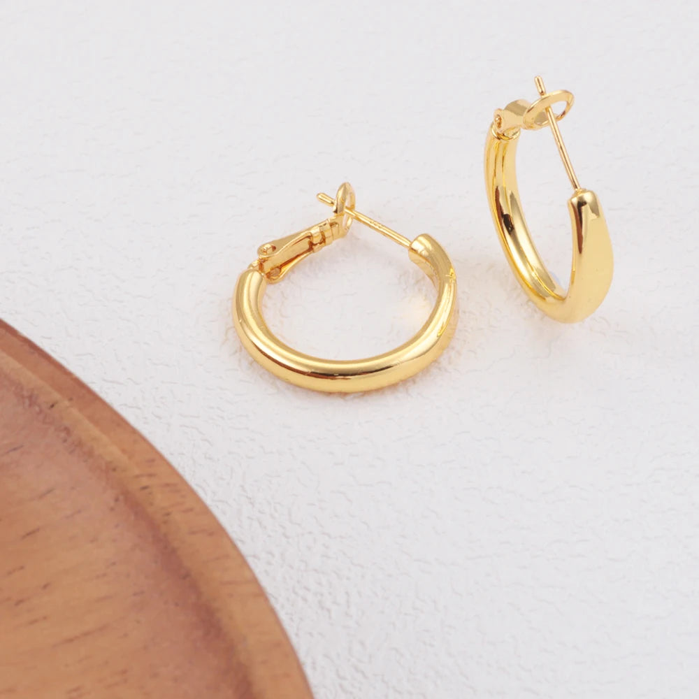 New 925 Sterling Silver Round Earrings Are Simpleand Fashionable In Both Gold And Silver Colors Suitable For Men And Woman