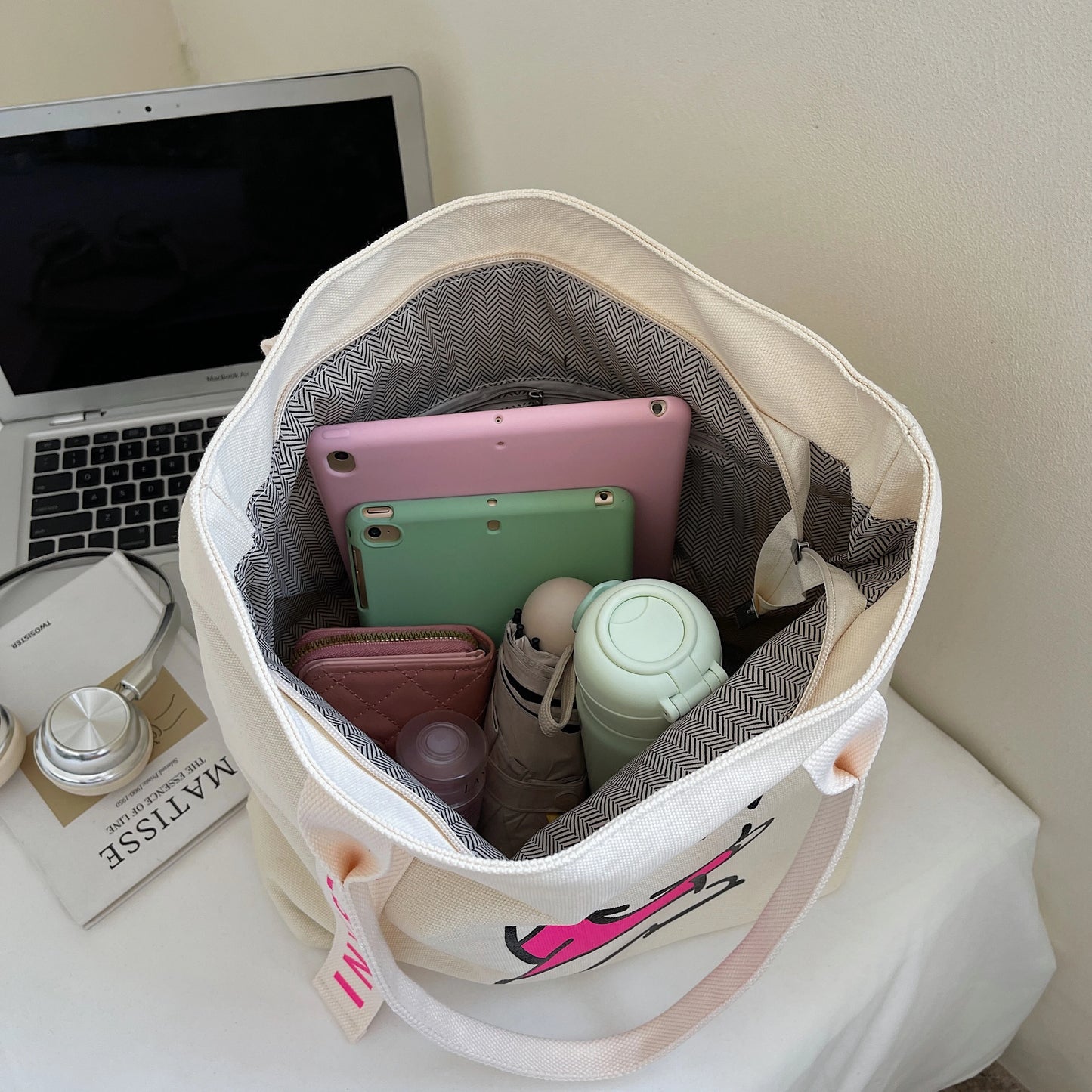 Handbag. Bags women handbags ladies.Cartoon canvas bag women's new large-capacity handbag leisure commuter tote bag make-up bag