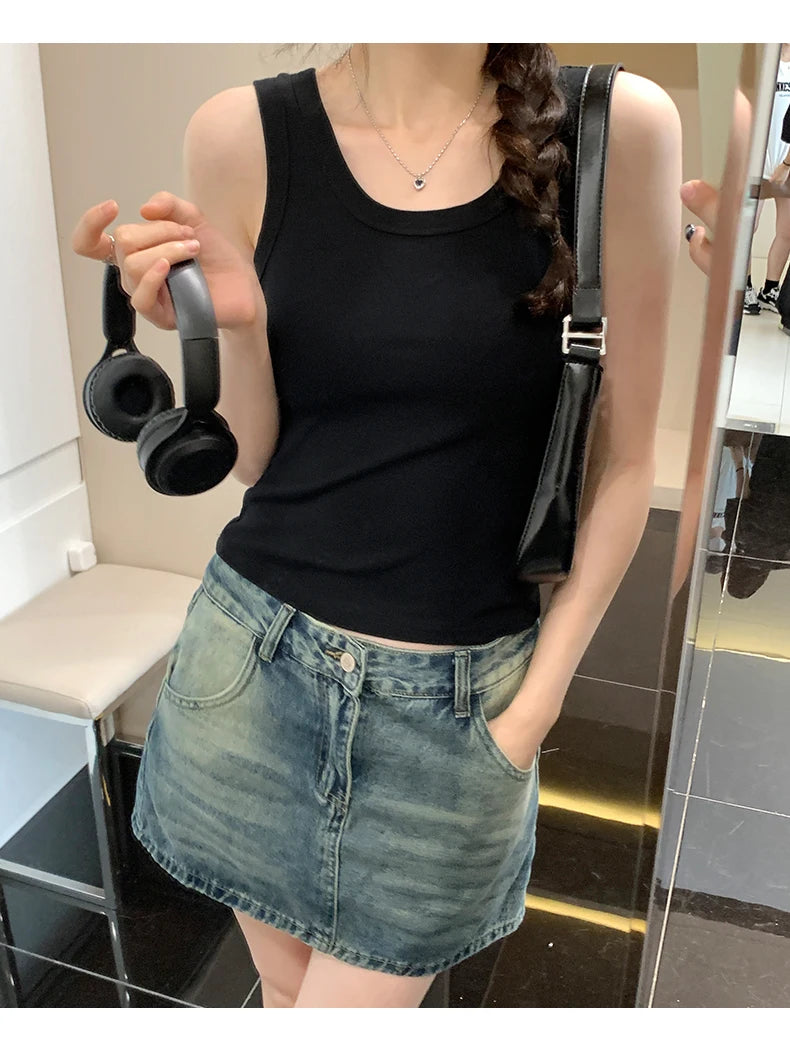 2025 Tank Soft Top For Women Summer Outfits Tight And Sexy Tank Top Knitted Bottom Shirt And Sleeveless Top For Outerwear