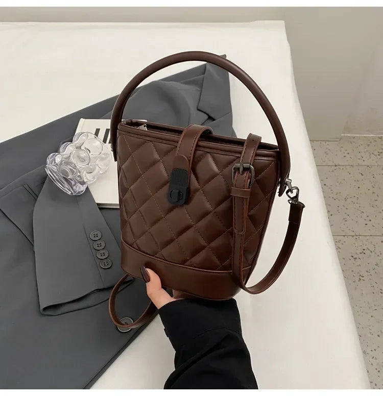 Women's Handbag - Square Design, Retro-Chic Luxury Style, Premium Leather Craftsmanship, Convertible Single-Shoulder Style