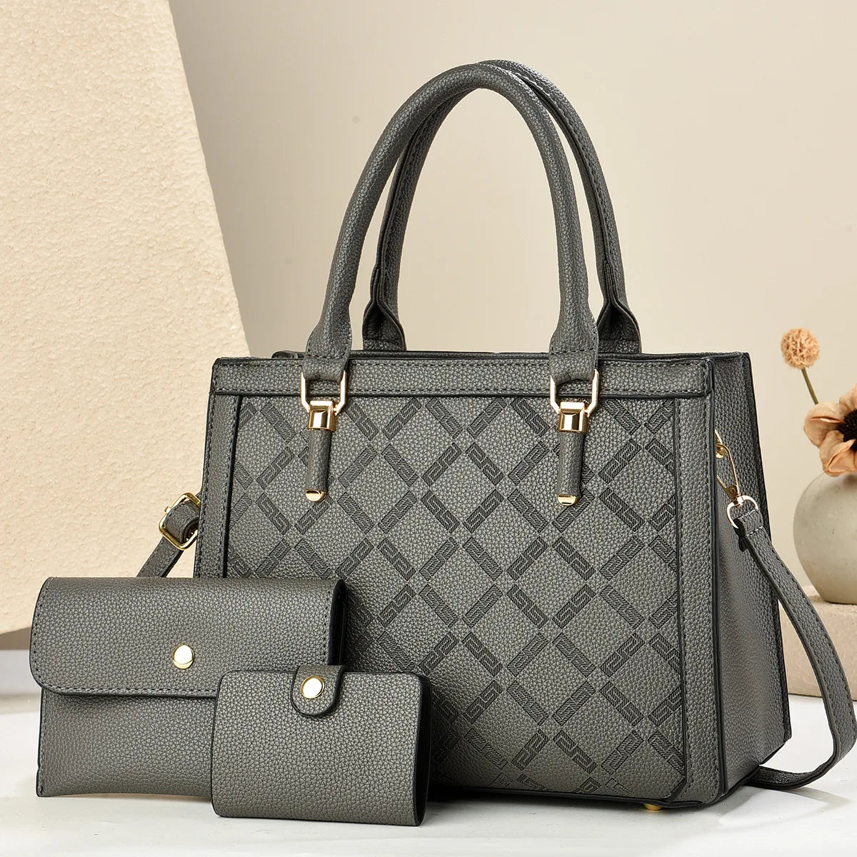 High - end hand - carried bags for women, 2025 new models, niche design, fashionable and simple single - shoulder bags, trendy