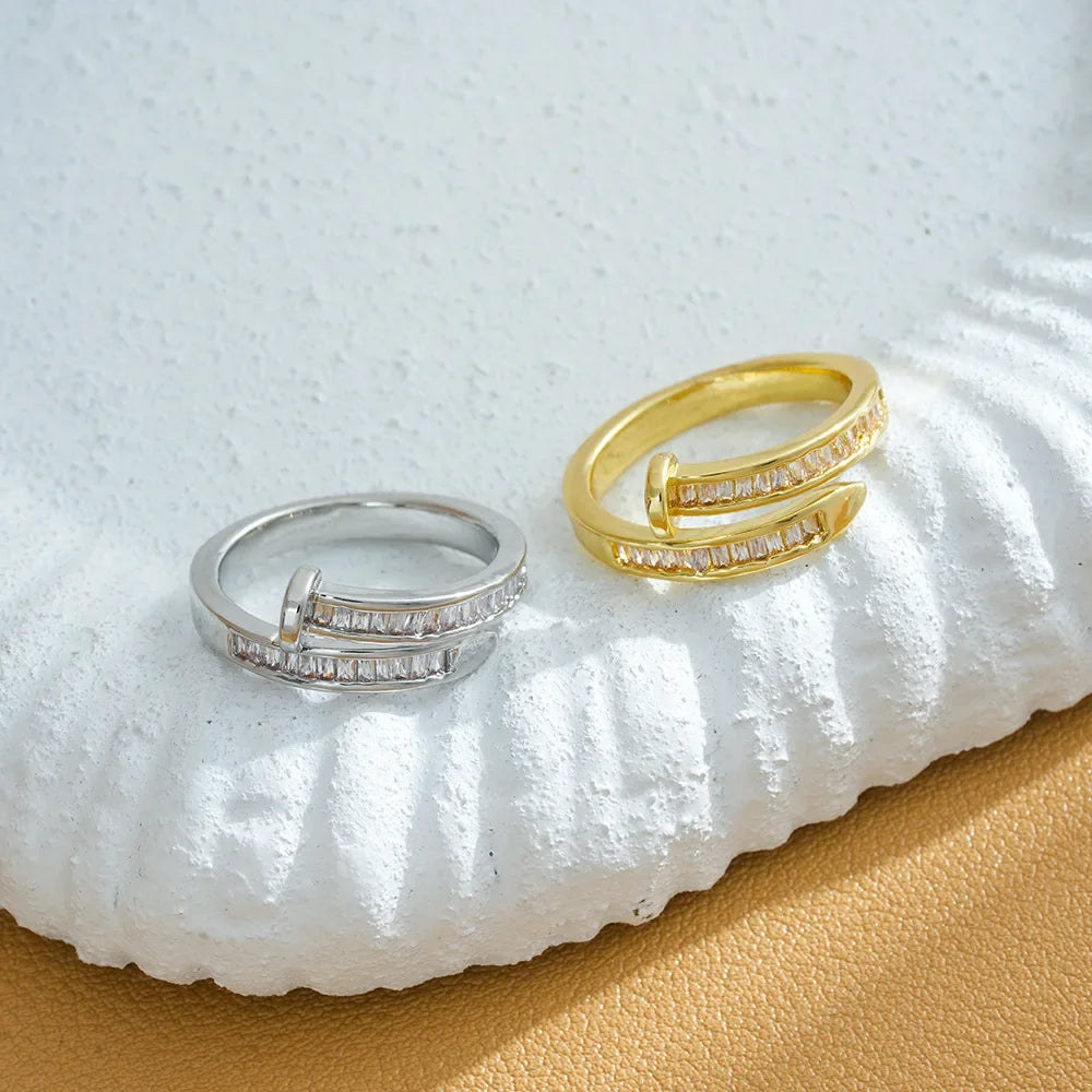 103 The zircon ring for women features a light luxury and niche design, with an open ring and a cold style